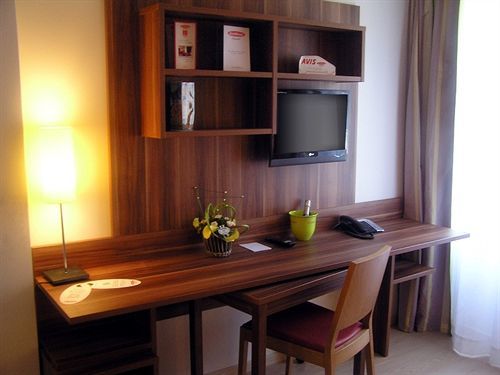 Aparthotel Residhome Paris Saclay 