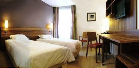 Aparthotel Residhome Paris Saclay 